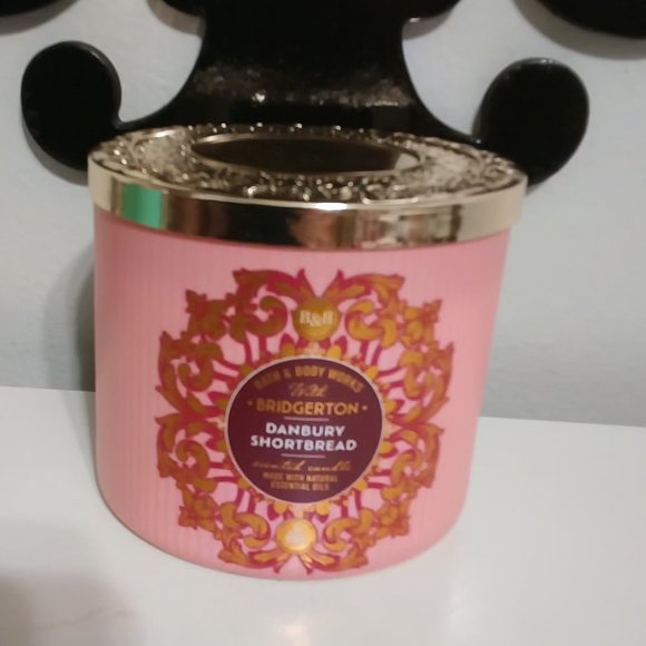 Bath and body Works BRIDGERTON  Limited Collection. 3Wick Candles - Picture 12 of 12